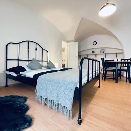 Nicolas Ii Apartment *